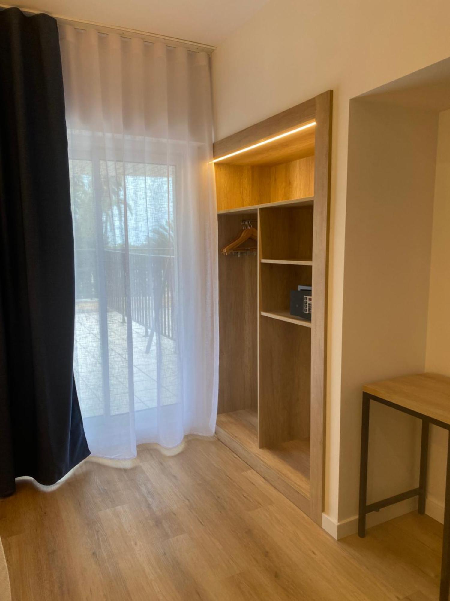 Hotel Rovira 캠브릴스 외부 사진